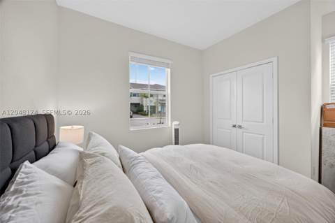 826 SE 17th St, Homestead FL - photo 13 of 49