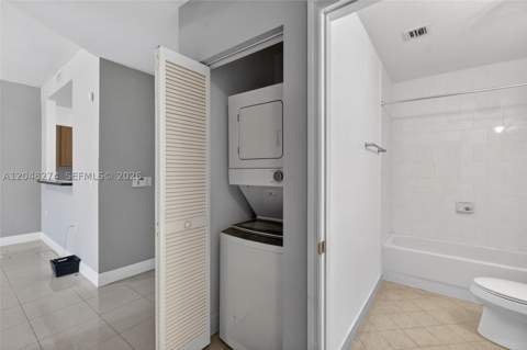 652 NE 63rd St 103, Miami FL - photo 13 of 33