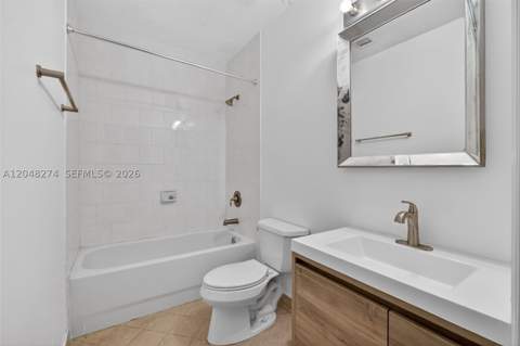 652 NE 63rd St 103, Miami FL - photo 14 of 33
