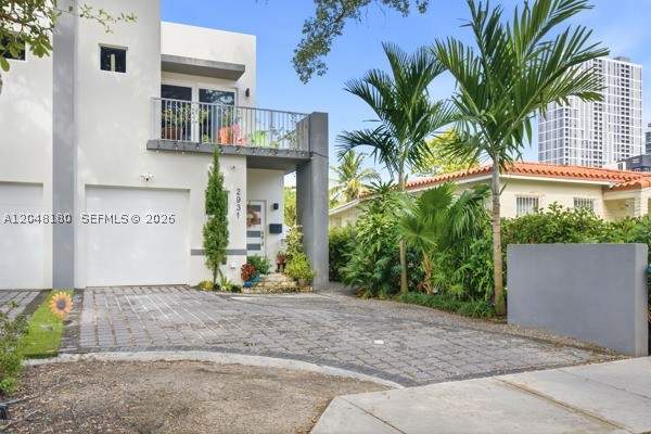 3 bedroom Townhouse at 2931 SW 38th Ct 2, Southern Pine Villas, Miami — photo 2