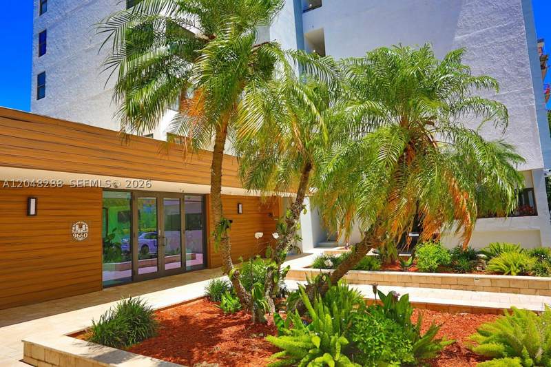 2 bedroom Condominium at 9660 W Bay Harbor Dr 5A, Island Manor Condo - Sout, Bay Harbor Islands — photo 2