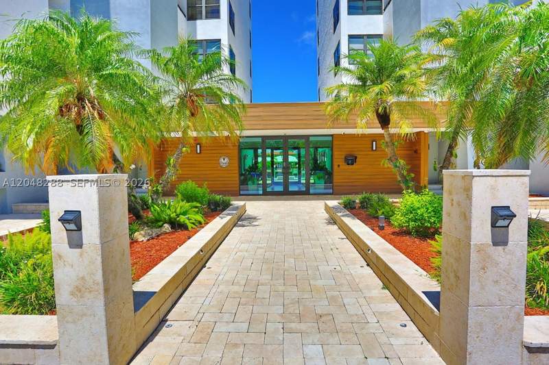 2 bedroom Condominium at 9660 W Bay Harbor Dr 5A, Island Manor Condo - Sout, Bay Harbor Islands — photo 4