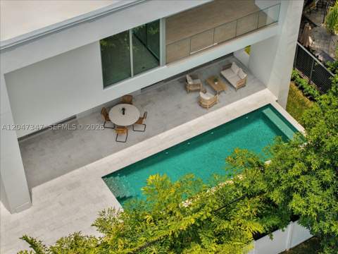7701 Coquina Drive, North Bay Village FL - photo 14 of 47