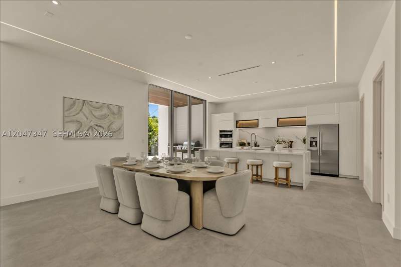5 bedroom SingleFamilyResidence at 7701 Coquina Drive, North Bay Island, North Bay Village — photo 5