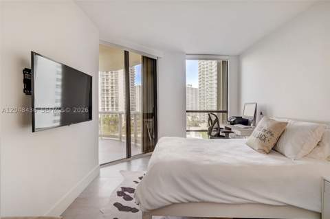 20191 E Country Club Dr 802, Aventura FL - photo 15 of 32