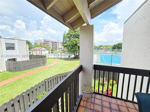 8877 Fontainebleau Blvd 202, Miami FL - photo 14 of 15