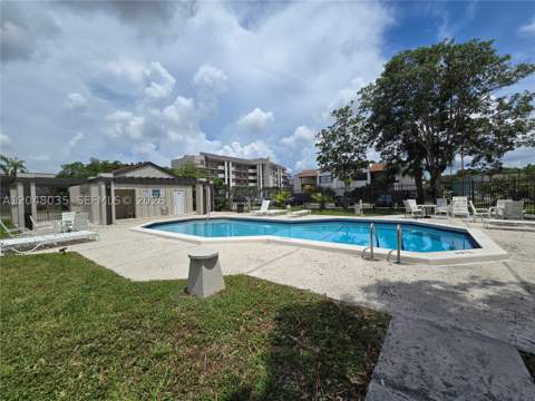 8877 Fontainebleau Blvd 202, Miami FL - photo 15 of 15