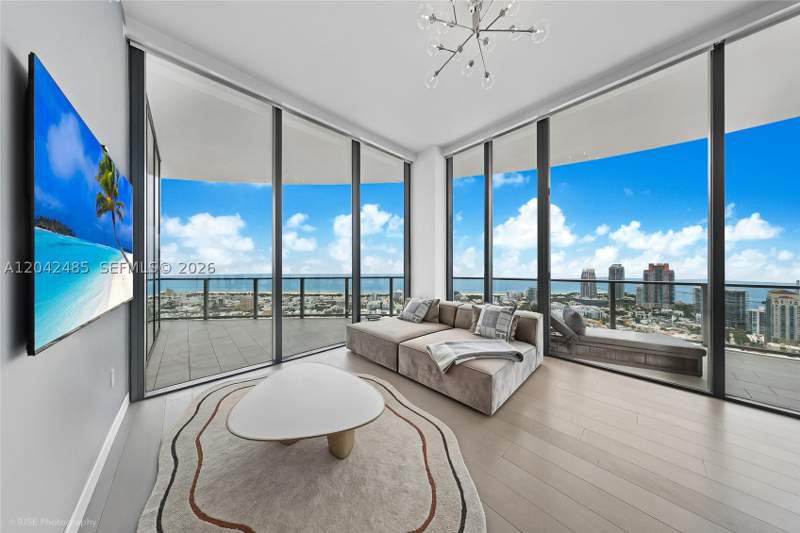 3 bedroom Condominium at 500 Alton Rd 4401, Five Park Condo, Miami Beach — photo 2