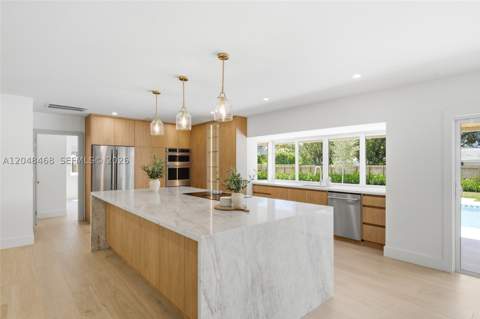 7600 SW 168th St, Palmetto Bay FL - photo 9 of 46