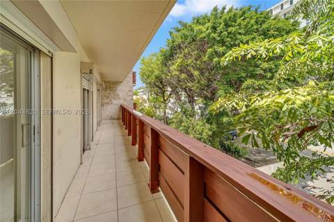 1205 Mariposa Ave 307, Coral Gables FL - photo 24 of 41