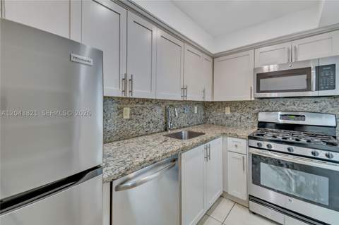 1205 Mariposa Ave 307, Coral Gables FL - photo 7 of 41