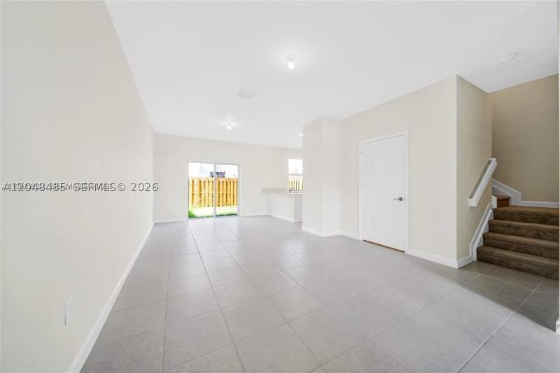 3 bedroom Townhouse at 12918 NW 23rd Pl, Golf Park Sec 1, Miami — photo 4