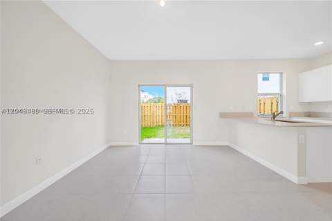 12918 NW 23rd Pl, Miami FL - photo 8 of 33