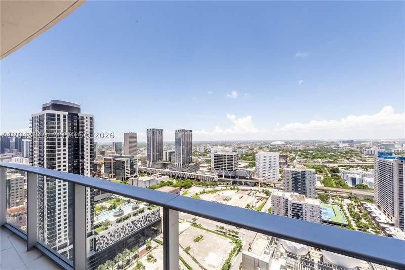 2 bedroom Condominium at 851 NE 1st Ave 3308, Paramount Miami Worldcent, Miami — photo 5