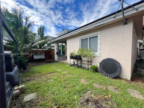 249 SE 32nd Ave, Homestead FL - photo 12 of 16