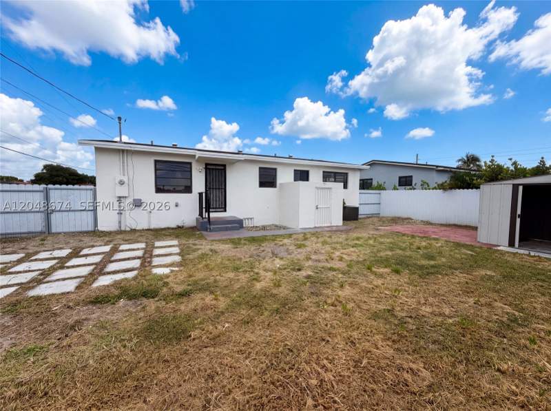 3 bedroom SingleFamilyResidence at 8340 NW 22nd Pl, Ridgeway Park, Miami — photo 5