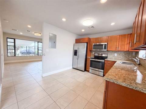 8340 NW 22nd Pl, Miami FL - photo 8 of 22