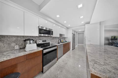 2800 Island Blvd 302, Aventura FL - photo 11 of 46