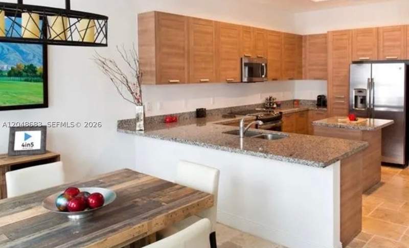 3 bedroom Townhouse at 5184 NW 84th Ave, Downtown Doral Dutcher, Doral — photo 2
