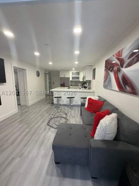 9520 SW 8th St 121, Miami FL - photo 7 of 21