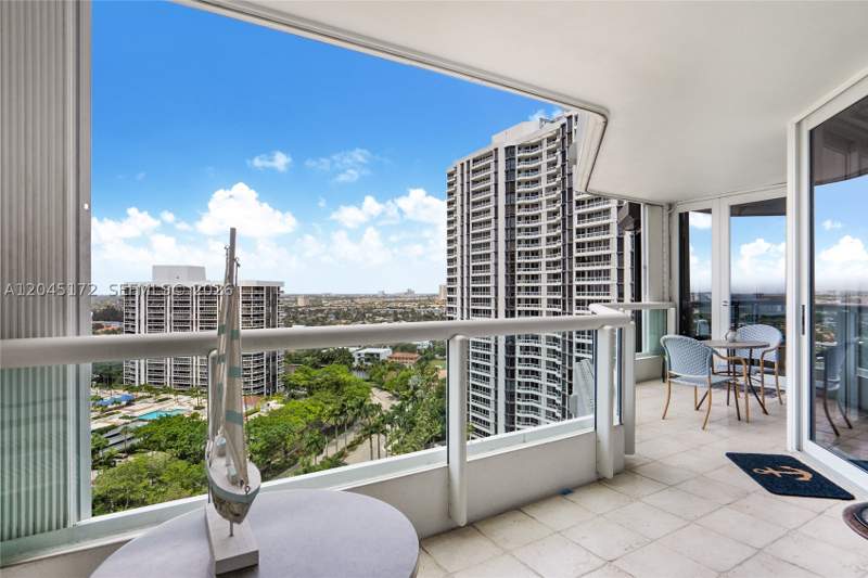 3 bedroom Condominium at 21055 Yacht Club Dr 2005, The Point, Aventura — photo 4