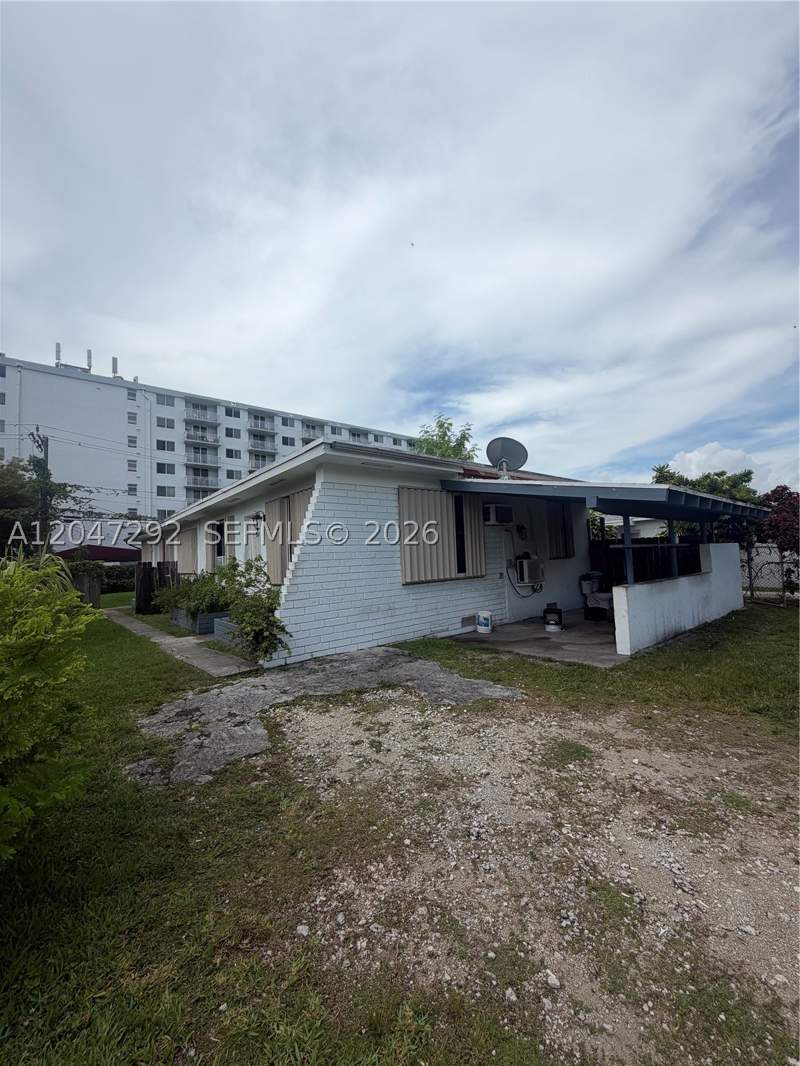 3 bedroom SingleFamilyResidence at 1258 NE 109th St, Amd Pl Bay Ridge, Miami — photo 2