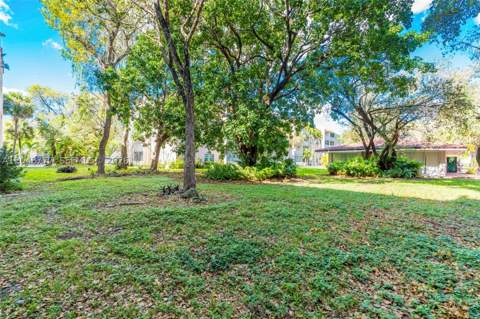 8501 NW 8th St 110, Miami FL - photo 19 of 21