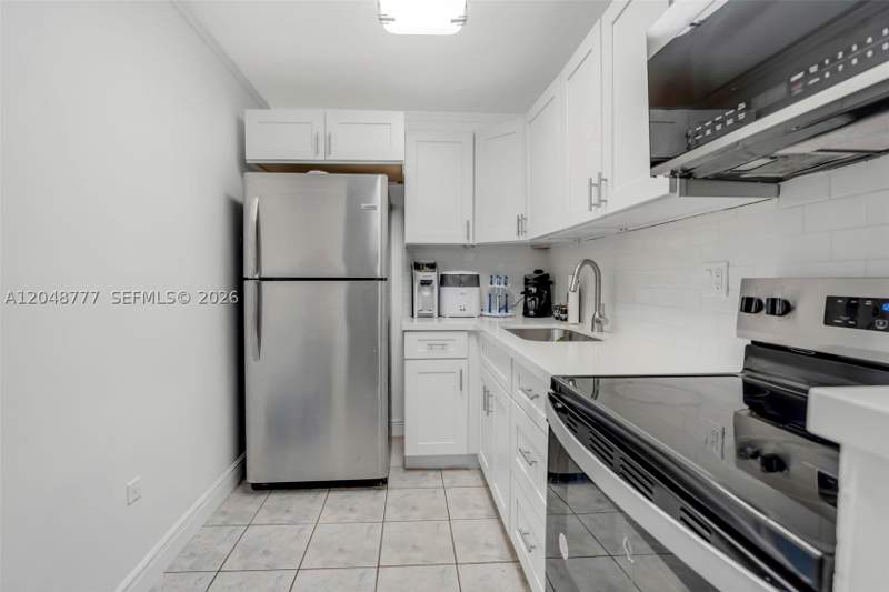 1 bedroom Condominium at 8501 NW 8th St 110, Summit Chase Condo, Miami — photo 2