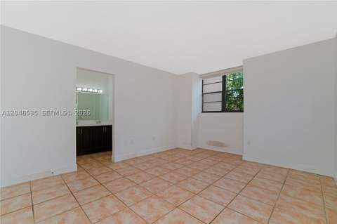 10525 SW 112th Ave 309, Miami FL - photo 13 of 33