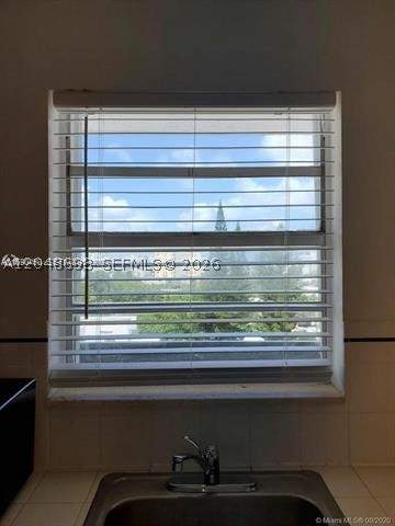 1345 West Ave 702, Miami Beach FL - photo 10 of 31