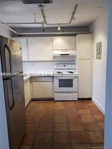 1345 West Ave 702, Miami Beach FL - photo 8 of 31