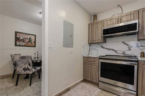 750 NE 4th Pl, Hialeah FL - photo 12 of 30
