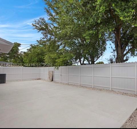 2390 Service Rd, Opa Locka FL - photo 18 of 19