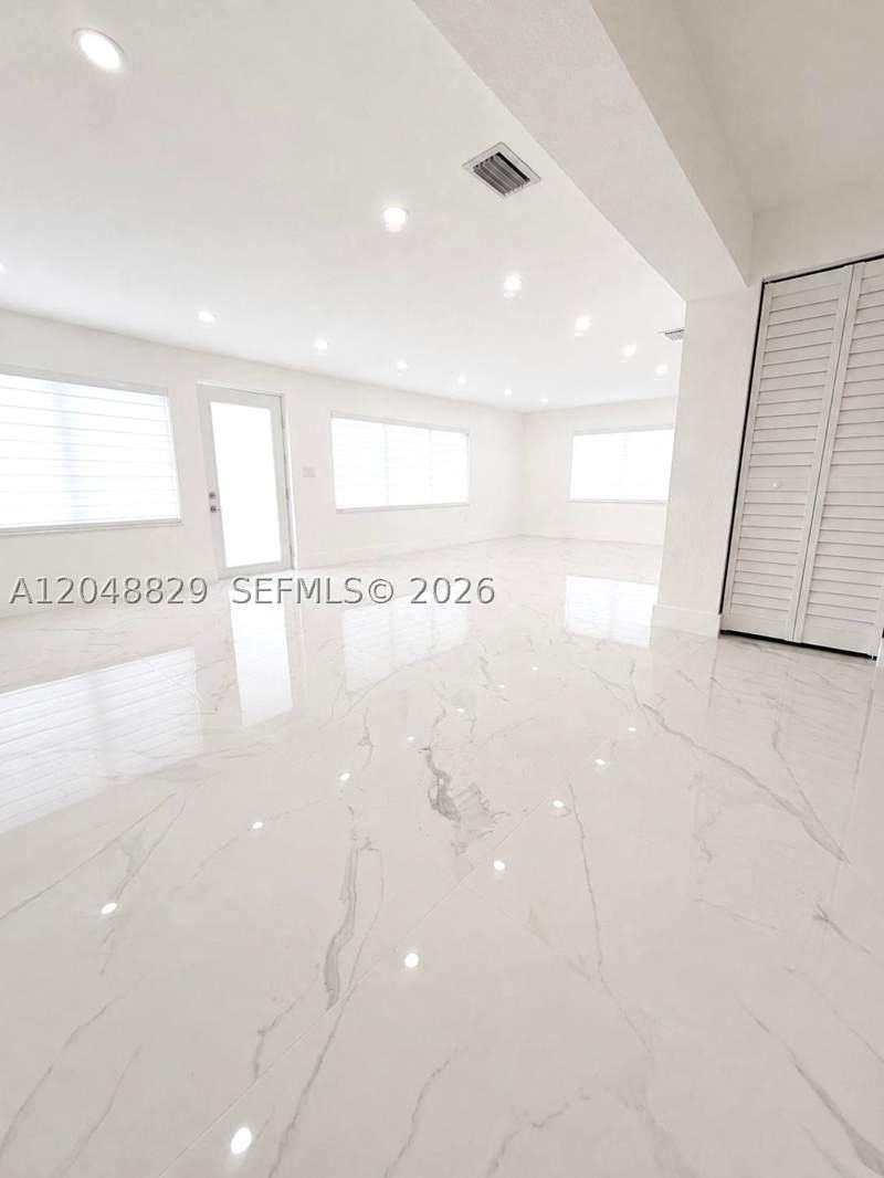 5 bedroom SingleFamilyResidence at 2390 Service Rd, Magnolia Gardens Consolid, Opa Locka — photo 5
