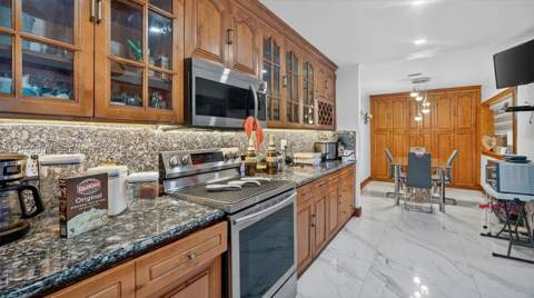 15022 SW 67th Ln, Miami FL - photo 15 of 70
