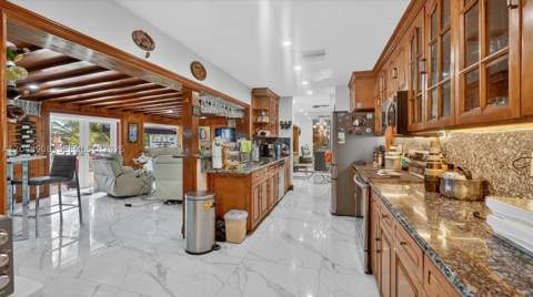 15022 SW 67th Ln, Miami FL - photo 17 of 70