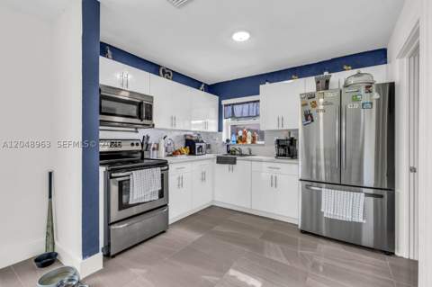 14404 SW 105th Ct, Miami FL - photo 23 of 31