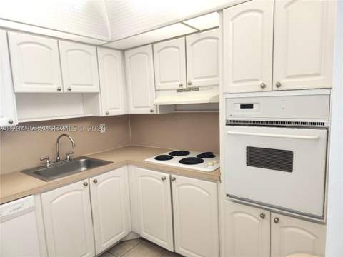 19370 Collins Ave 517, Sunny Isles Beach FL - photo 7 of 24