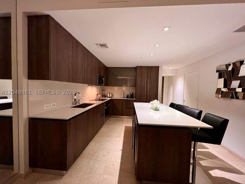 1 bedroom Condominium at 88 SW 7th St 808, Rise Condo, Miami — photo 2