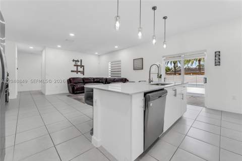 21100 SW 127th Pl, Miami FL - photo 9 of 36