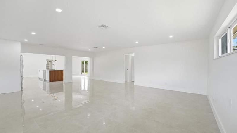 4 bedroom SingleFamilyResidence at 21020 Highland Lakes Boulevard, Highland Lakes Sec 3, Miami — photo 5