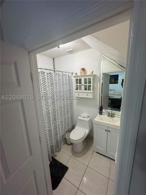 8743 NW 106th Ln 8743, Hialeah Gardens FL - photo 10 of 16