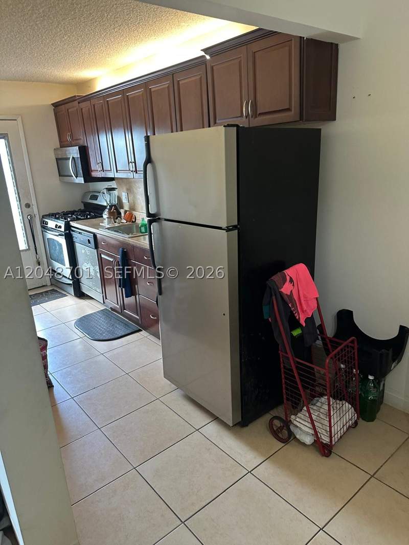 1 bedroom Condominium at 20320 NE 2nd Ave 27, Ro-Mont South Condo G, Miami Gardens — photo 5