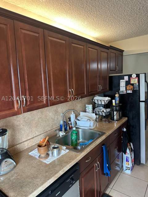 20320 NE 2nd Ave 27, Miami Gardens FL - photo 7 of 16