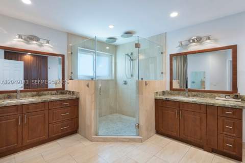 11035 NW 47th Ln, Doral FL - photo 18 of 25