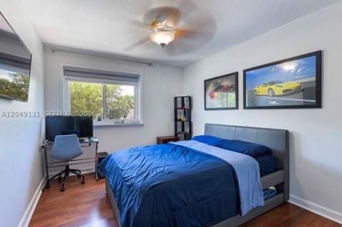 11035 NW 47th Ln, Doral FL - photo 23 of 25