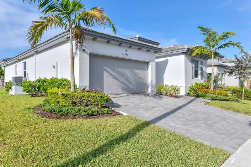 4 bedroom SingleFamilyResidence at 16344 SW 290th St, Paradise Pines, Homestead — photo 4