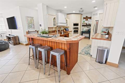 901 Dove Ave, Miami Springs FL - photo 16 of 27
