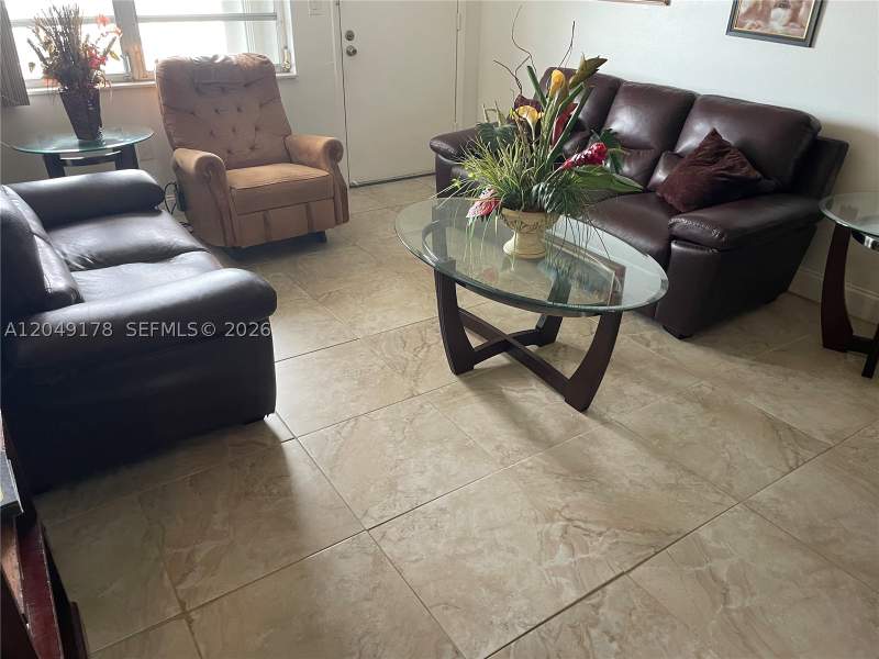 1 bedroom Condominium at 20120 NE 2nd Ave W28, Ro-Mont South Green Condo, Miami Gardens — photo 3