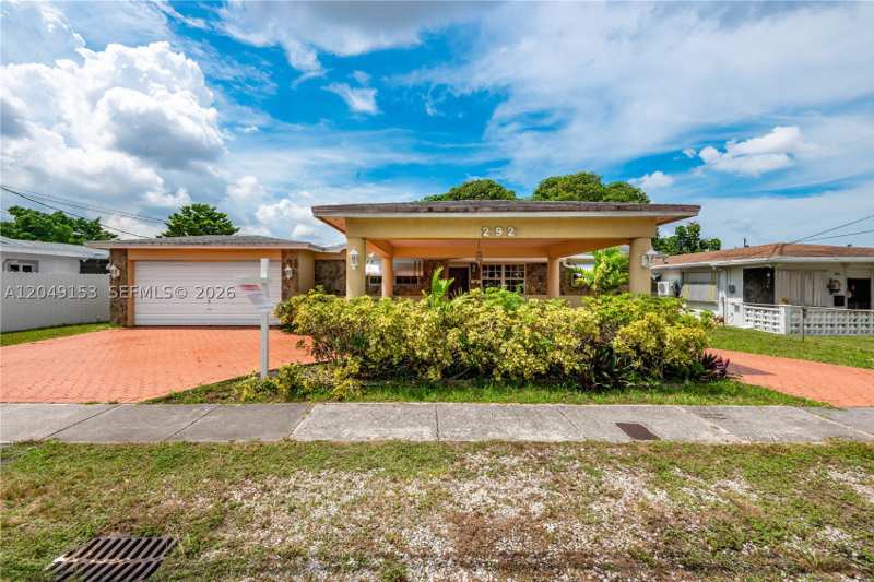 6 bedroom SingleFamilyResidence at 292 W 39th Pl, Anacris Addn To Hialeah R, Hialeah — photo 1